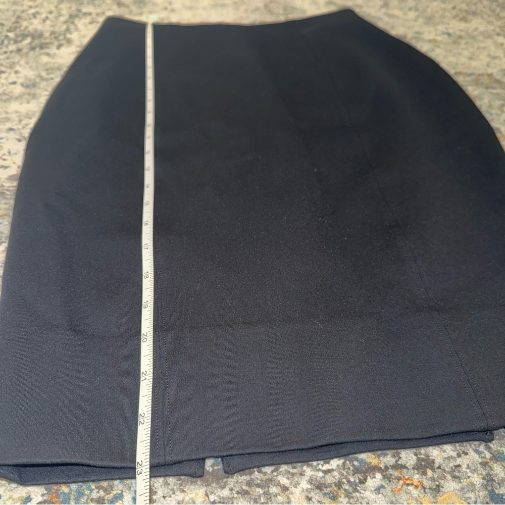 NWT SPANX The Perfect Black Pencil Skirt size small - Picture 10 of 14